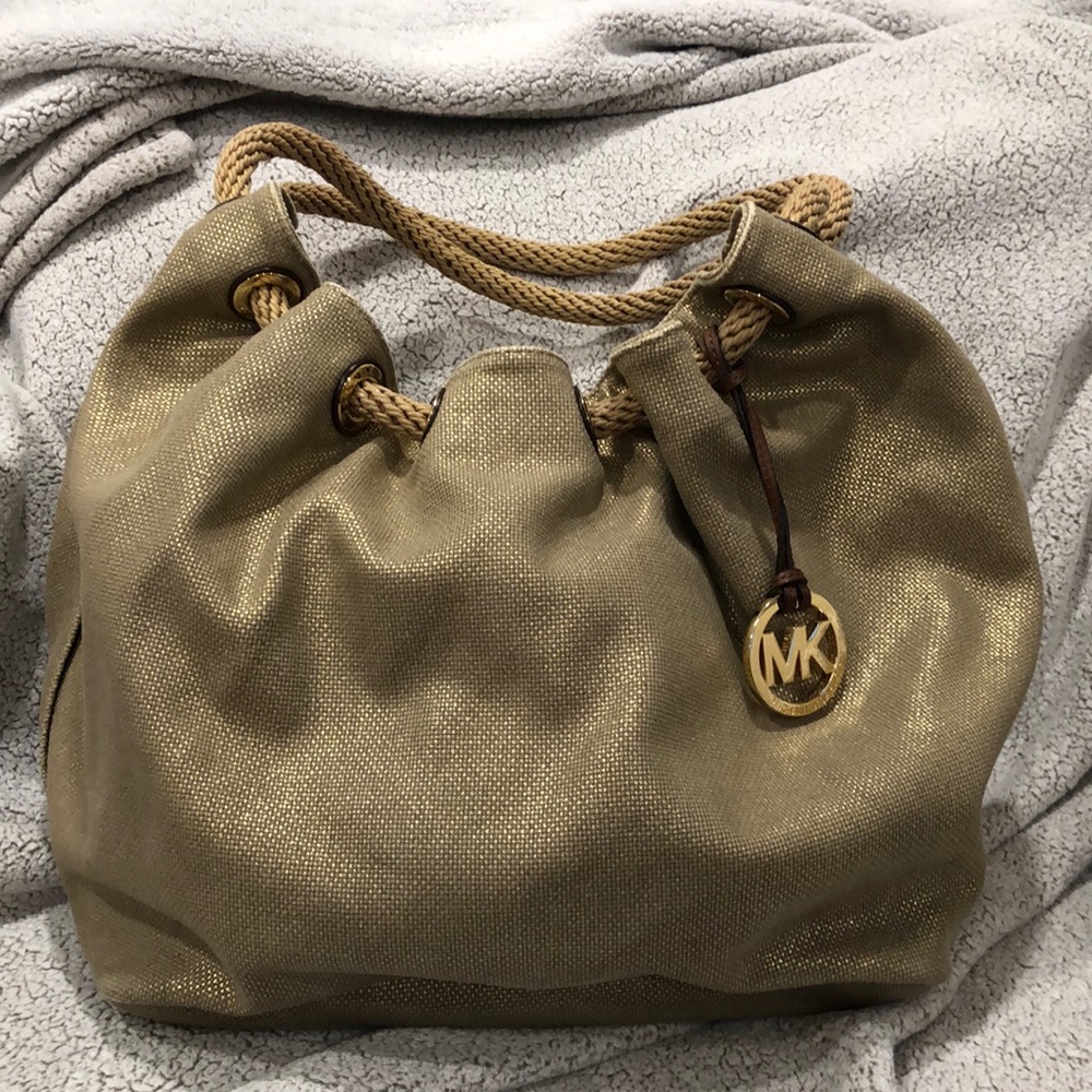 Authentic MICHAEL KORS shoulder bag